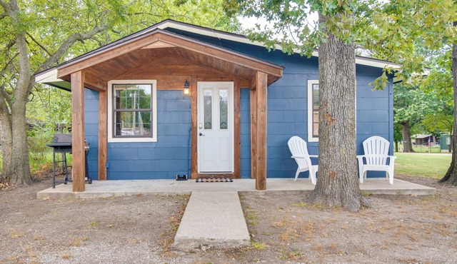 Half-Mi to Marina: Pet-Friendly Disney Home