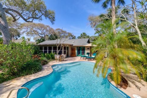 Half-Mi to Private Beach Floridana Beach Getaway
