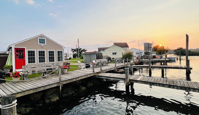 Half Shell. Your cozy waterfront cottage in East Matunuck, Rhode Island.