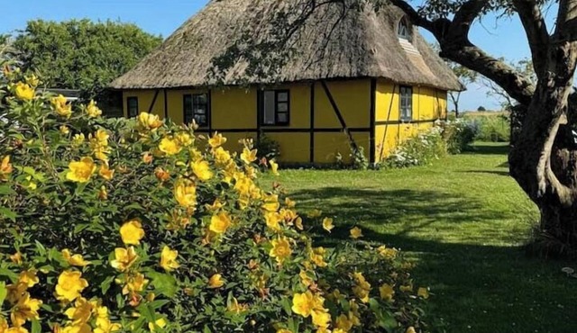Half-timbered house from 1894 with wilderness bath