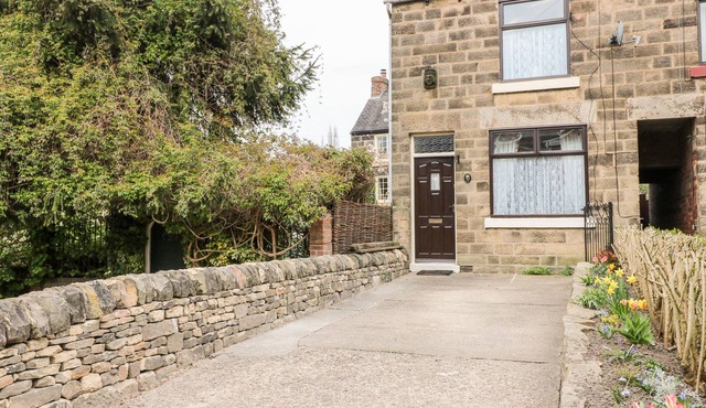 HALFWAYS, pet friendly, with a garden in Belper