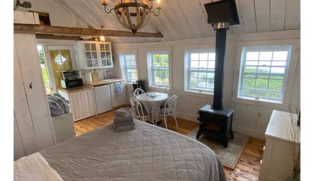 Halls Harbour BEACH HOUSE Cottage