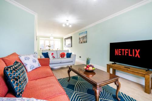 Halsey 4-Bed Premier Contractor Relocator Family Freeparking