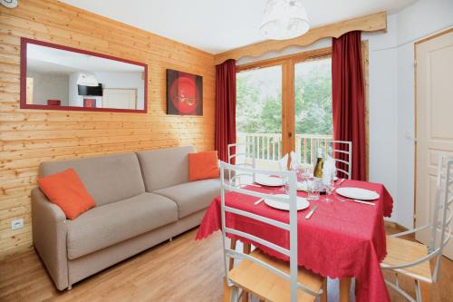 Hameau 2 211 SPA & PISCINE appartement 6 pers