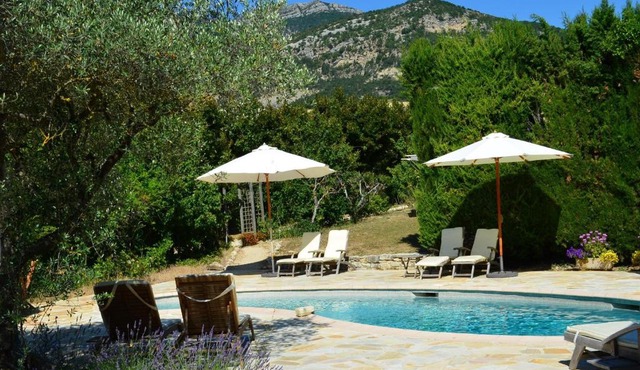 Hameau d'hôtes La Roseraie-Drôme