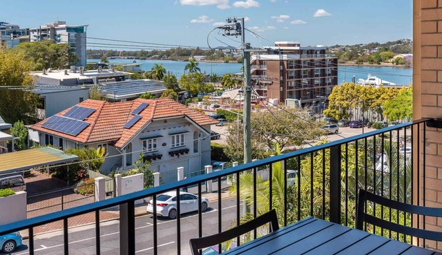 Hamilton Home with Stunning River Views