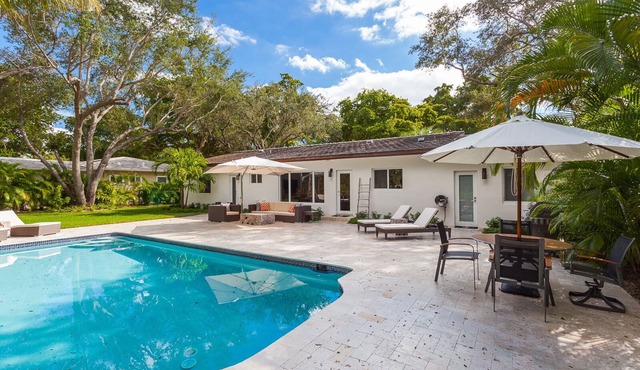 Hamilton House - 3 bedrooms and 2 bathrooms