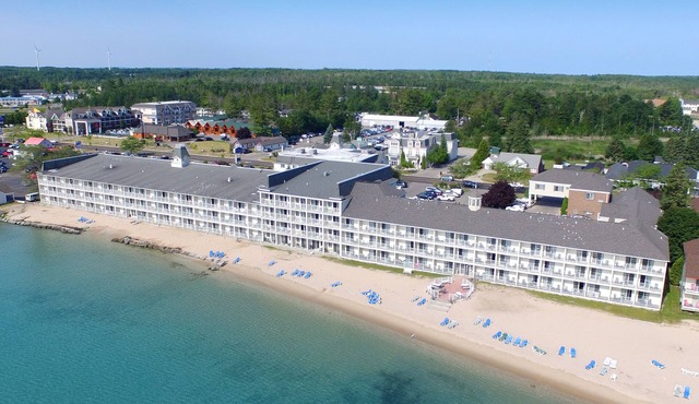 Hamilton Inn Select Beachfront
