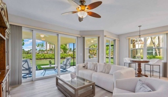 Hammock Bay Country Club condo near Marco Island. Full golf privileges available