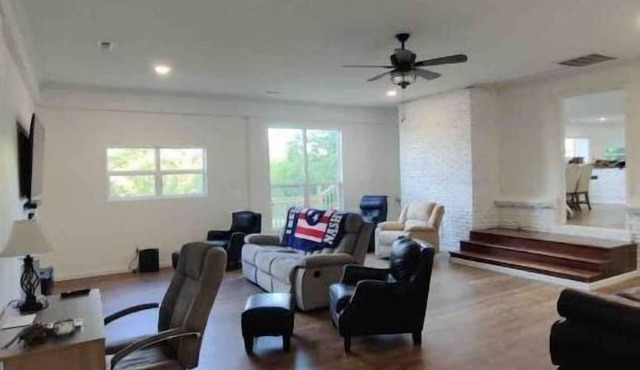 Hampshire Estate-Songwriter’s escape-Hot Tub