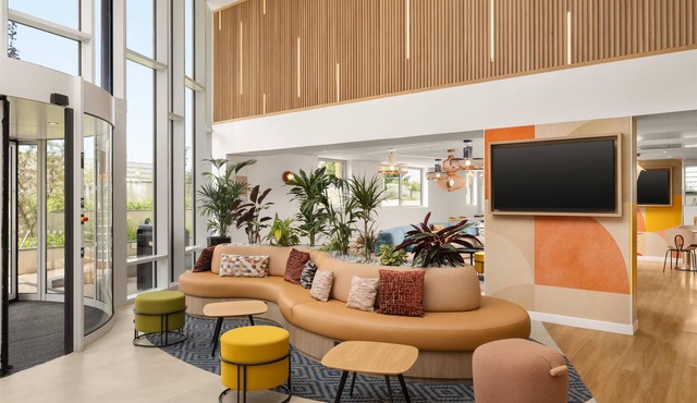 Hampton By Hilton Paris Charles De Gaulle Airport