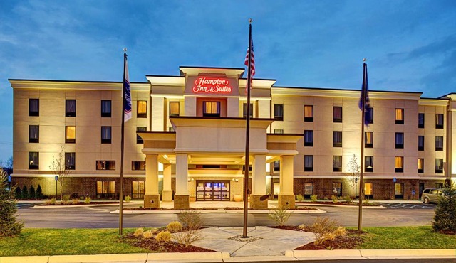 Hampton by Hilton Lansing West