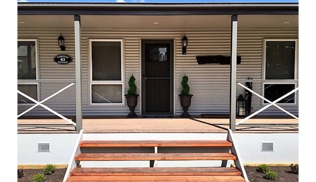 Hampton Cottage - " A Place To Call Home"