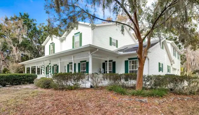 Hampton House Homosassa 5BR Waterfront Estate