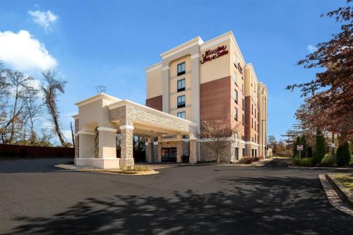 Hampton Inn and Suites Camp Springs