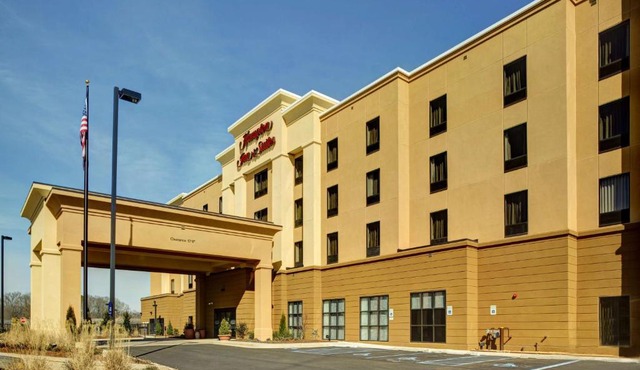Hampton Inn and Suites Columbus, MS