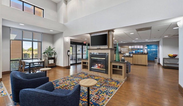 Hampton Inn And Suites Madera