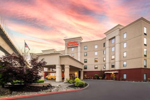 Hampton Inn and Suites Seattle - Airport/28th Avenue