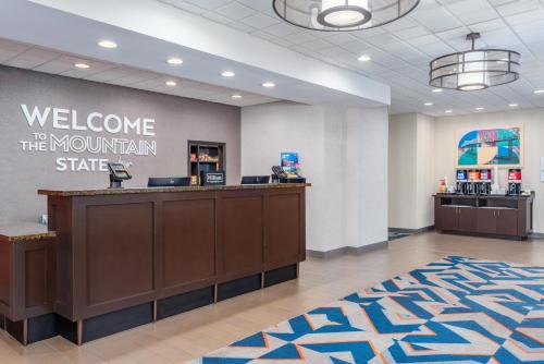 Hampton Inn and Suites Parkersburg Downtown