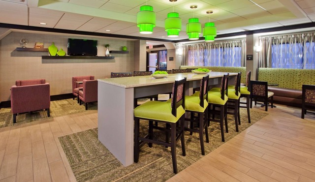 Hampton Inn Atlanta-Town Center/Kennesaw