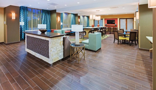 Hampton Inn Austin/Oak Hill