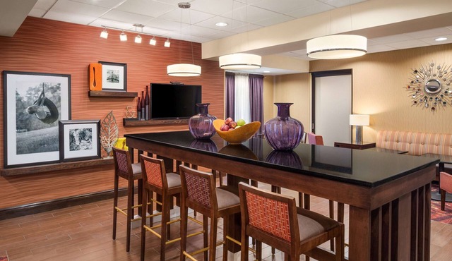 Hampton Inn Belle Vernon