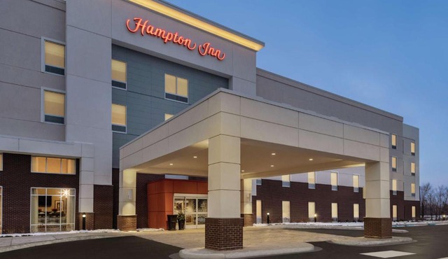 Hampton Inn Brooklyn Park