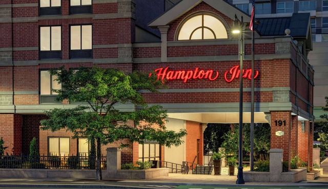 Hampton Inn by Hilton Boston/Cambridge