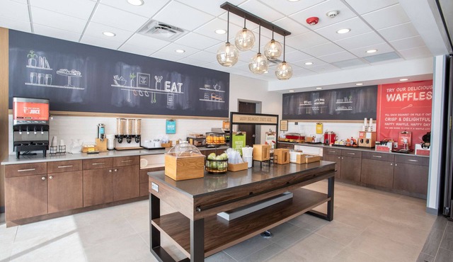 Hampton Inn by Hilton Richwood Cincinnati South