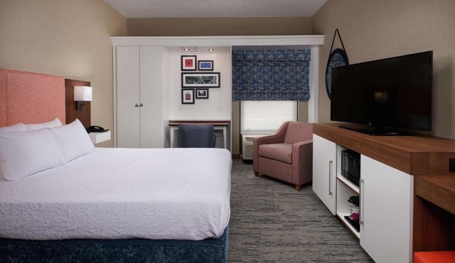 Hampton Inn by Hilton Youngstown-West I-80
