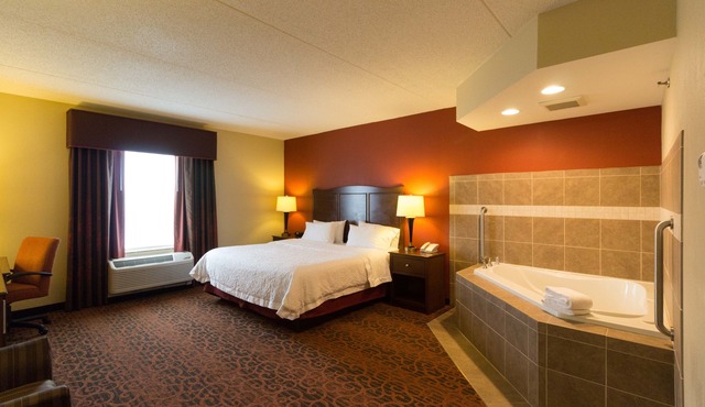 Hampton Inn Columbus-South