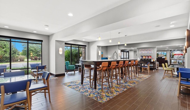 Hampton Inn DeKalb, IL