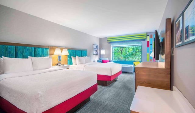 Hampton Inn East Aurora