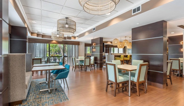 Hampton Inn Fort Myers-Airport & I-75