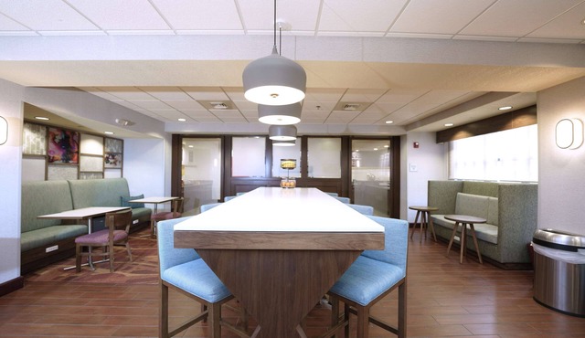 Hampton Inn Hays-North of I-70
