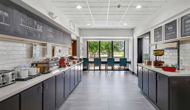 Hampton Inn Houston-Pearland