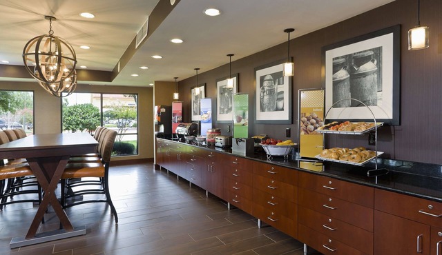 Hampton Inn Houston/Stafford
