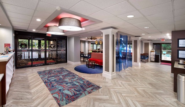 Hampton Inn - Naples - I-75