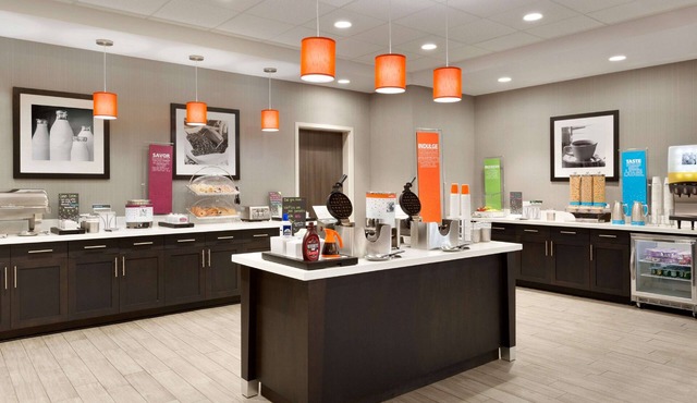 Hampton Inn North Olmsted Cleveland Airport