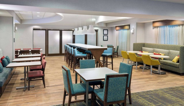 Hampton Inn Petersburg-Southpark Mall