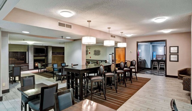 Hampton Inn State College