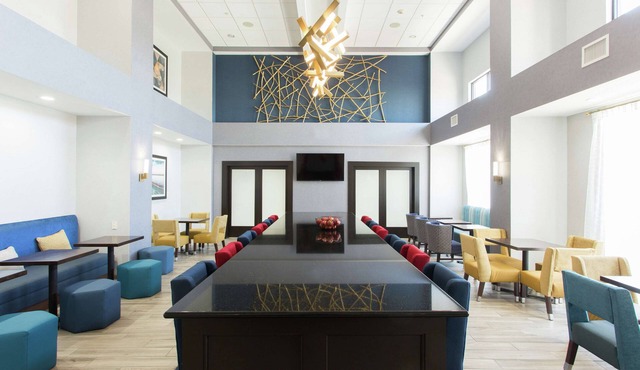 Hampton Inn & Suites Ankeny