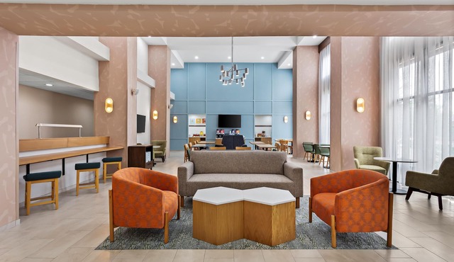 Hampton Inn & Suites Bolingbrook