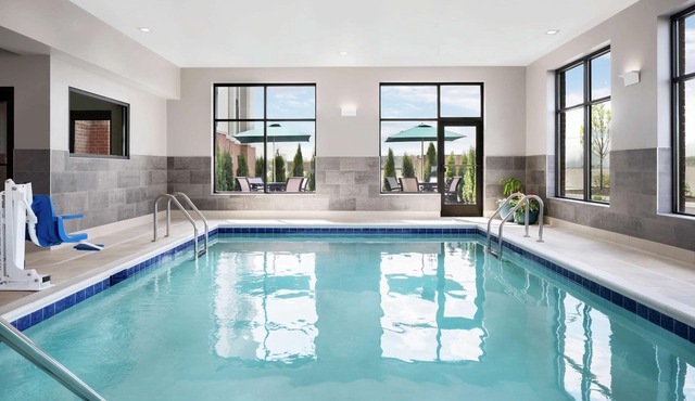 Hampton Inn & Suites Bridgeview Chicago