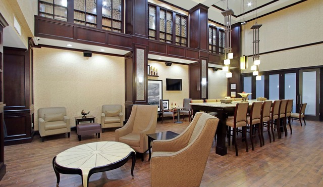 Hampton Inn & Suites Buffalo