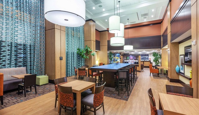 Hampton Inn & Suites by Hilton Houston North IAH
