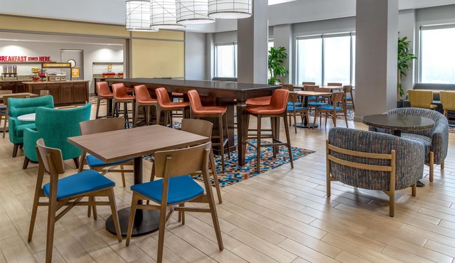 Hampton Inn & Suites Coconut Creek