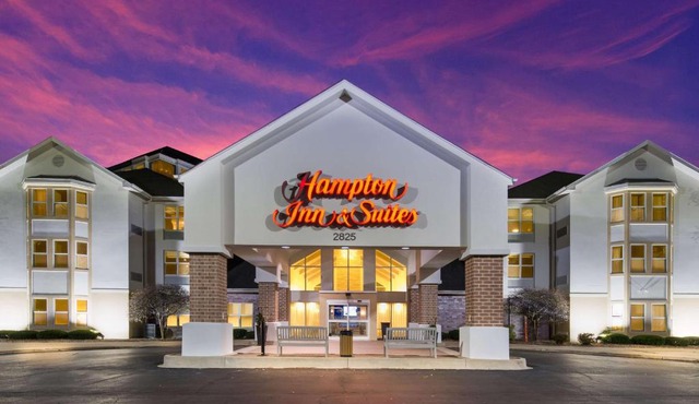Hampton Inn & Suites Chicago-Hoffman Estates