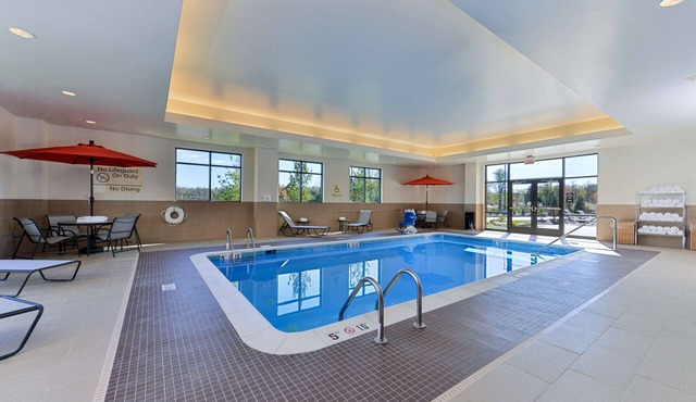 Hampton Inn & Suites California University-Pittsburgh