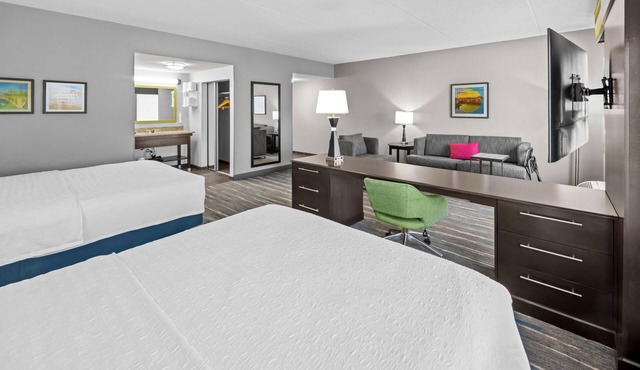 Hampton Inn & Suites Camp Springs/Andrews AFB